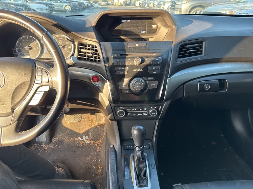 2017 Acura ILX w/AcuraWatch Plus