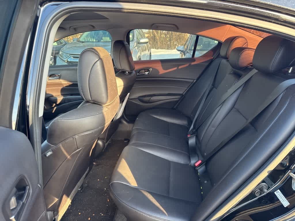 2017 Acura ILX w/AcuraWatch Plus