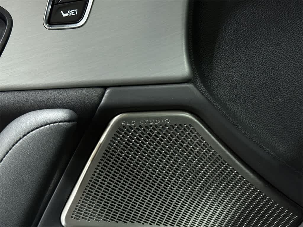 2023 Acura TLX w/Technology Package