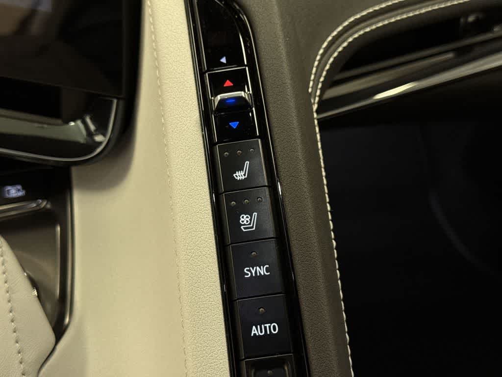 2024 Chevrolet Corvette 2LT