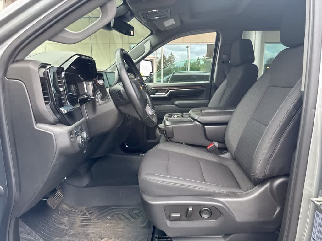 2024 Chevrolet Silverado 3500HD LT