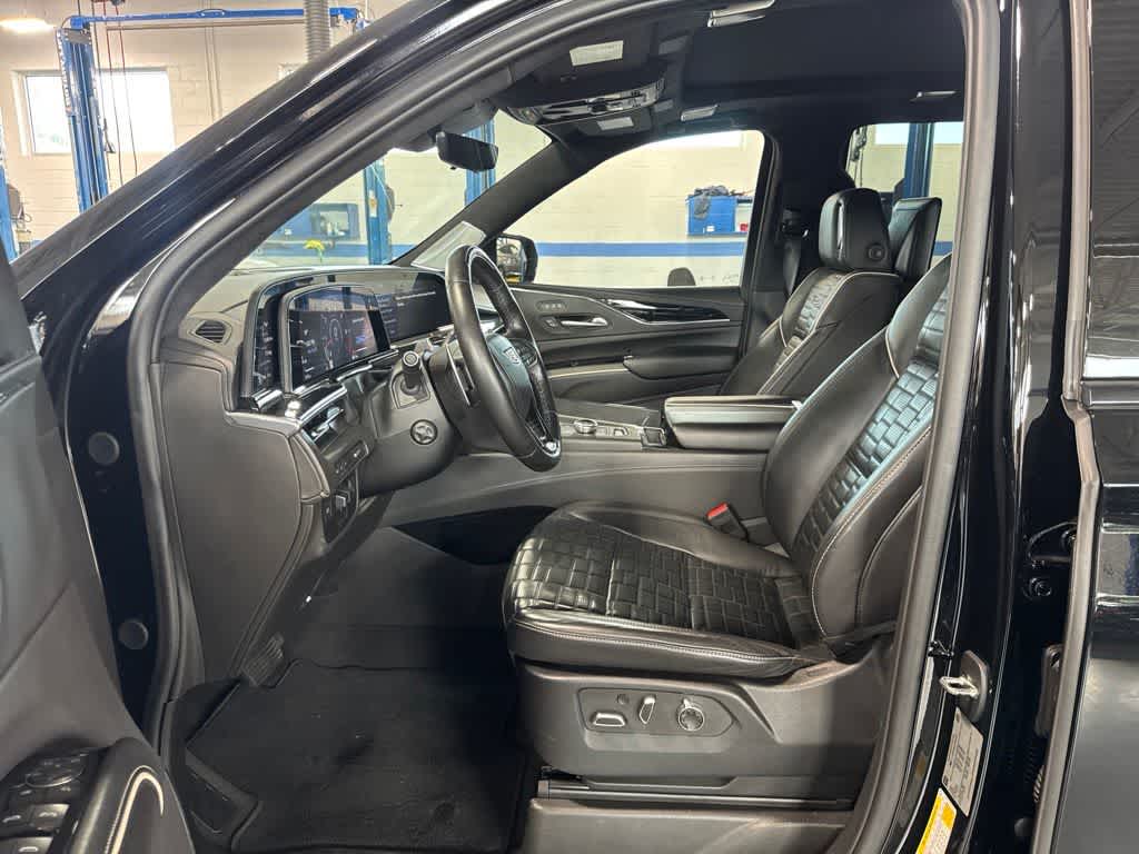 2023 Cadillac Escalade AWD V-Series