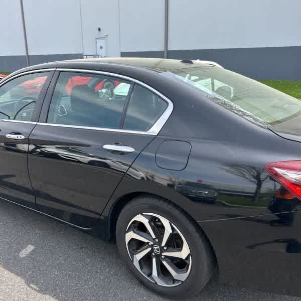 2017 Honda Accord EX
