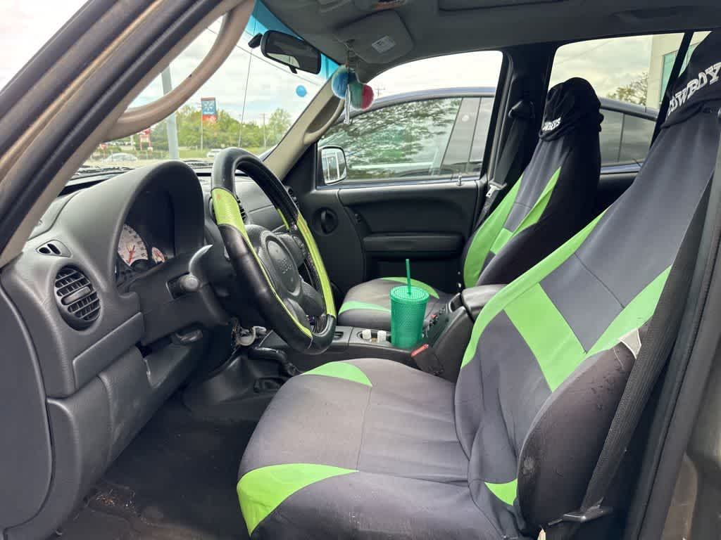 2004 Jeep Liberty Sport