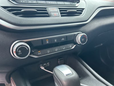 2022 Nissan Altima 2.5 SR