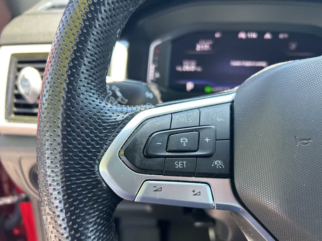 2022 Volkswagen Atlas Cross Sport 3.6L V6 SEL Premium R-Line