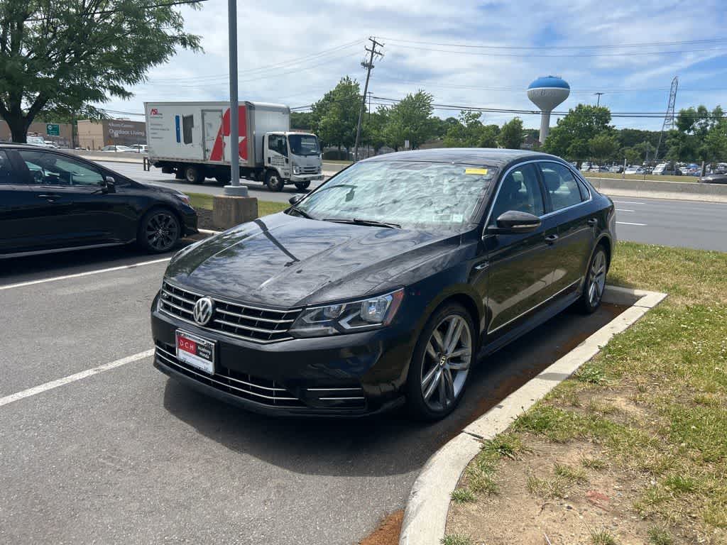 2017 Volkswagen Passat R-Line w/Comfort Pkg
