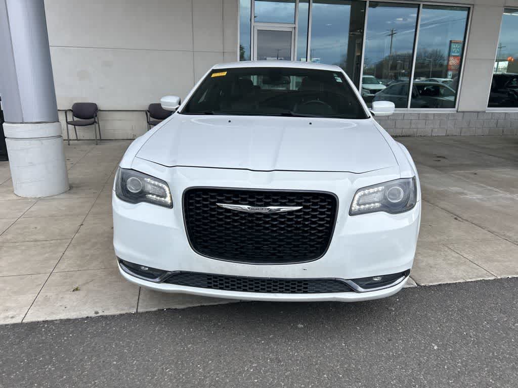 2016 Chrysler 300 300S
