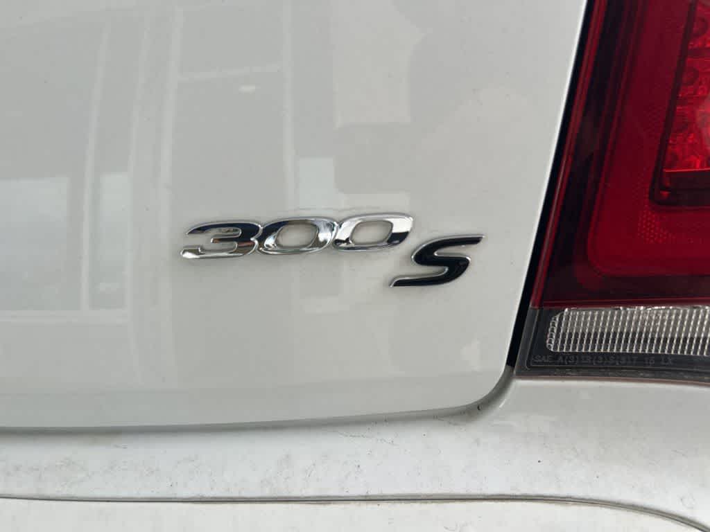2016 Chrysler 300 300S