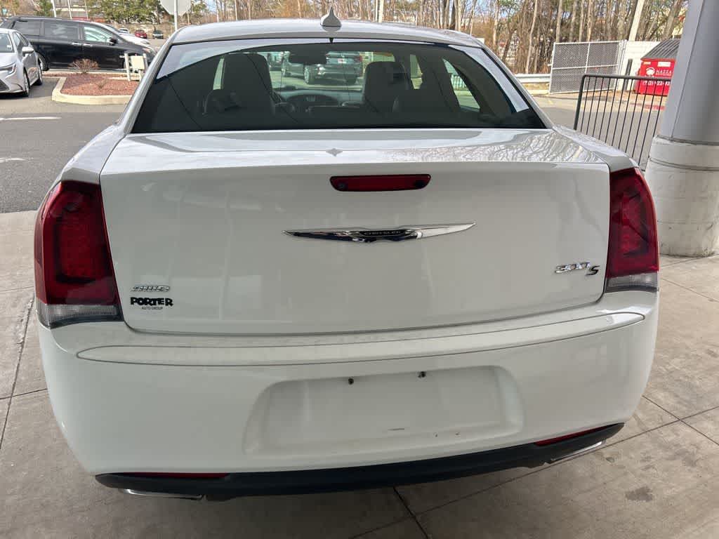 2016 Chrysler 300 300S