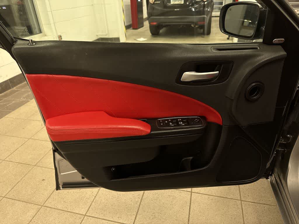 2017 Dodge Charger R/T