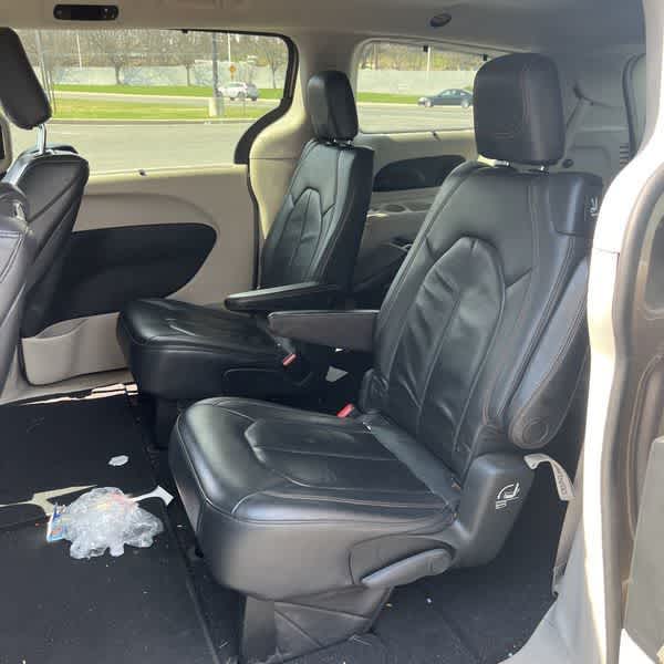 2017 Chrysler Pacifica Touring-L Plus