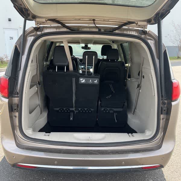 2017 Chrysler Pacifica Touring-L Plus