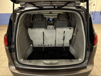 2018 Chrysler Pacifica Hybrid Touring L