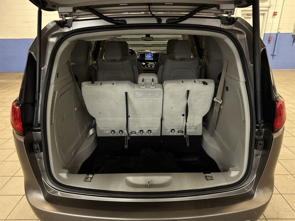 2018 Chrysler Pacifica Hybrid Touring L