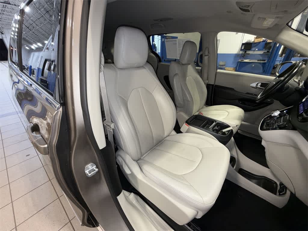 2018 Chrysler Pacifica Hybrid Touring L