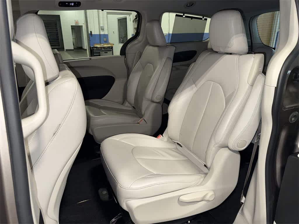 2018 Chrysler Pacifica Hybrid Touring L