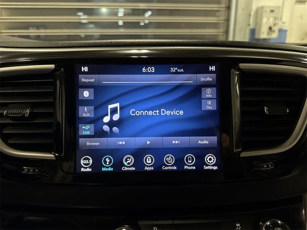 2018 Chrysler Pacifica Hybrid Touring L