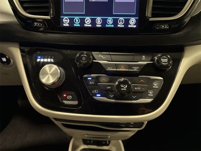 2018 Chrysler Pacifica Hybrid Touring L