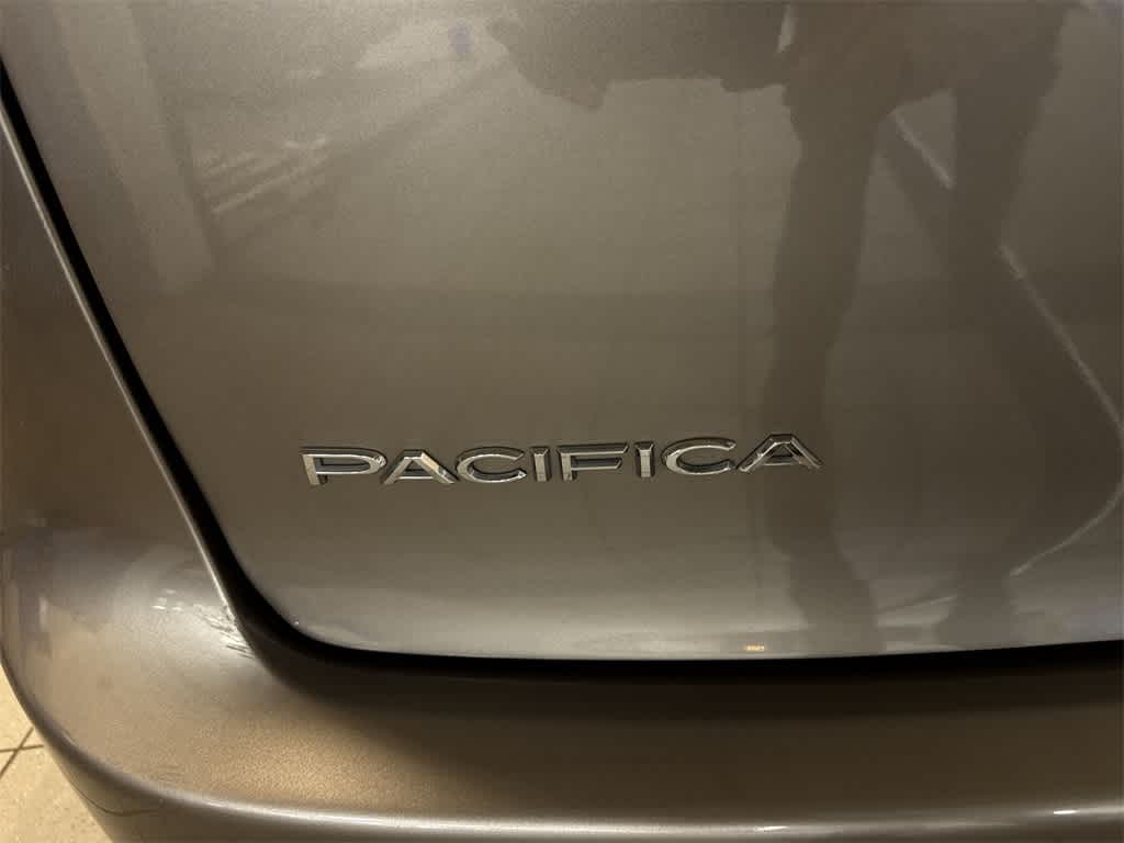 2018 Chrysler Pacifica Hybrid Touring L