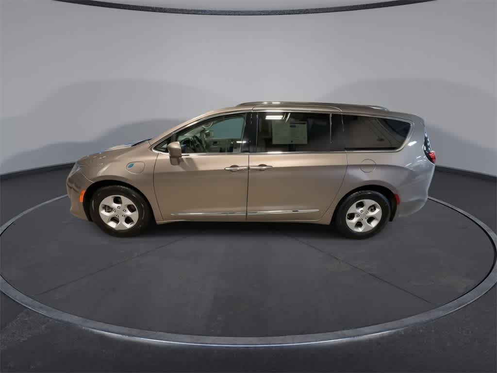 2018 Chrysler Pacifica Hybrid Touring L