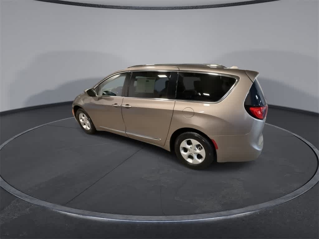 2018 Chrysler Pacifica Hybrid Touring L
