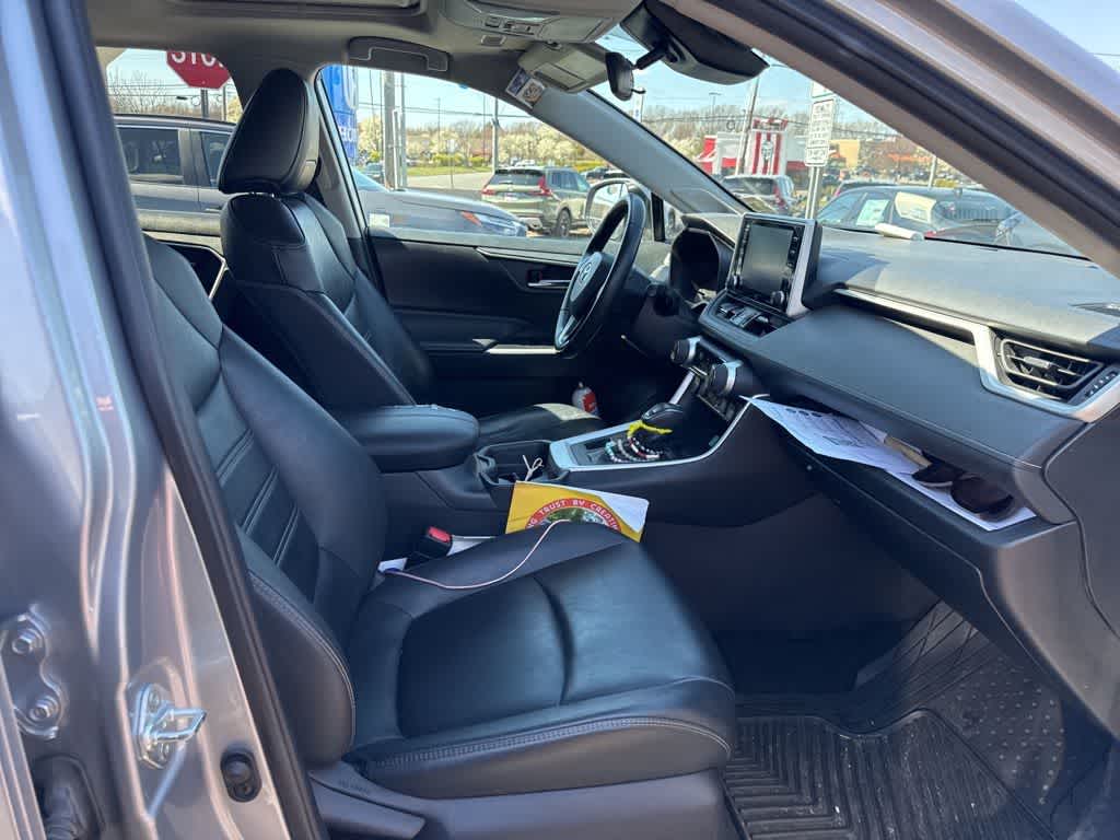 2021 Toyota RAV4 XLE Premium