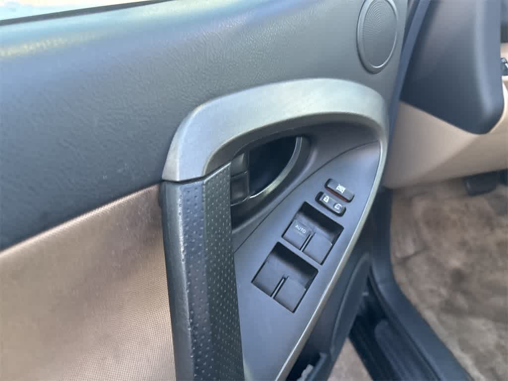 2011 Toyota RAV4 4WD 4dr 4-cyl 4-Spd AT (Natl)