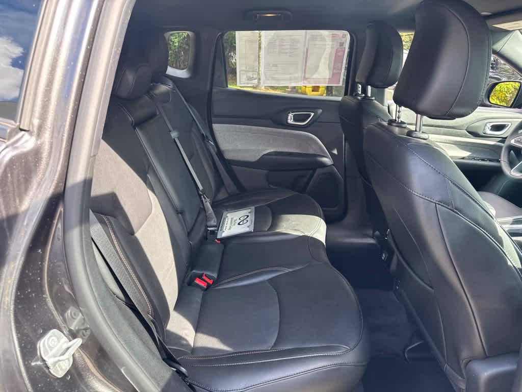 2023 Jeep Compass Latitude Lux