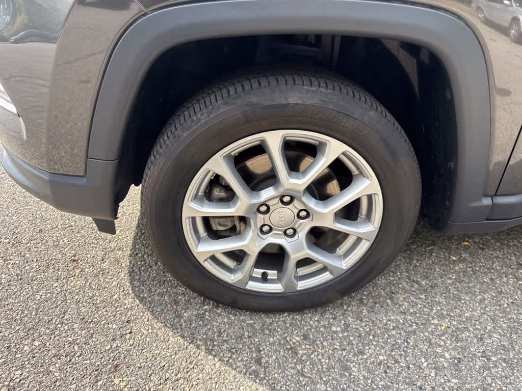 2023 Jeep Compass Latitude Lux