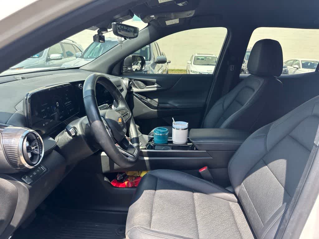 2025 Chevrolet Equinox AWD LT