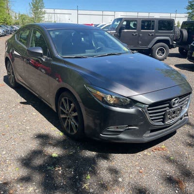 2018 Mazda Mazda3 4-Door Touring