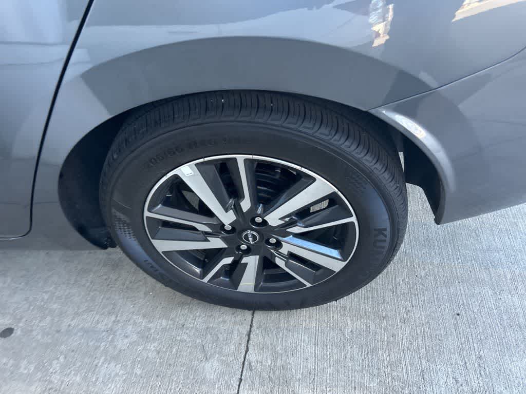 2025 Nissan Versa SV