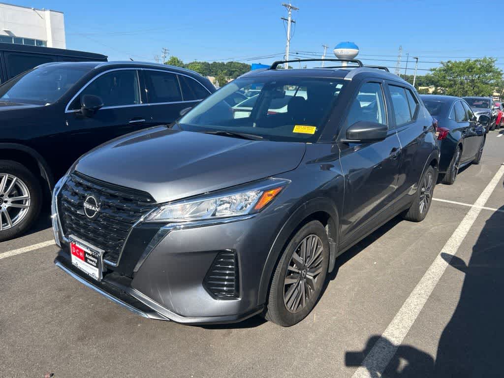 2022 Nissan Kicks SV