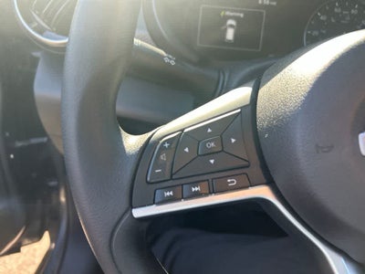 2022 Nissan Kicks SV