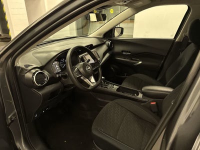 2022 Nissan Kicks SV