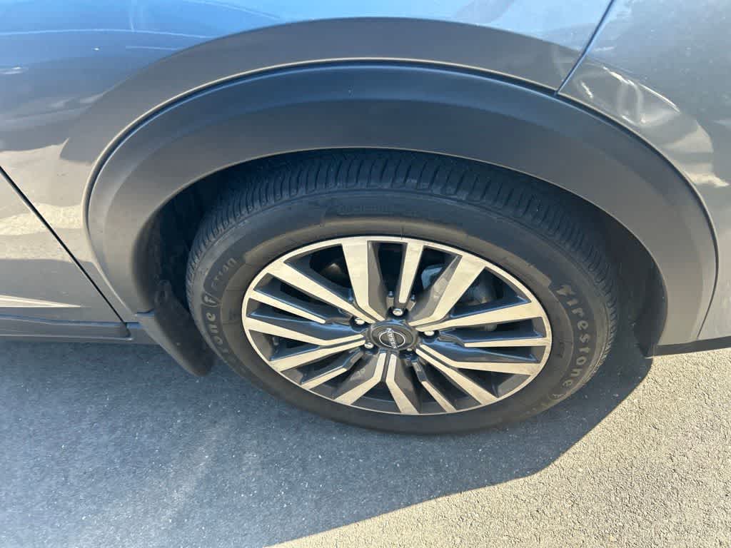2022 Nissan Kicks SV