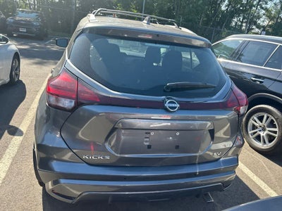2022 Nissan Kicks SV