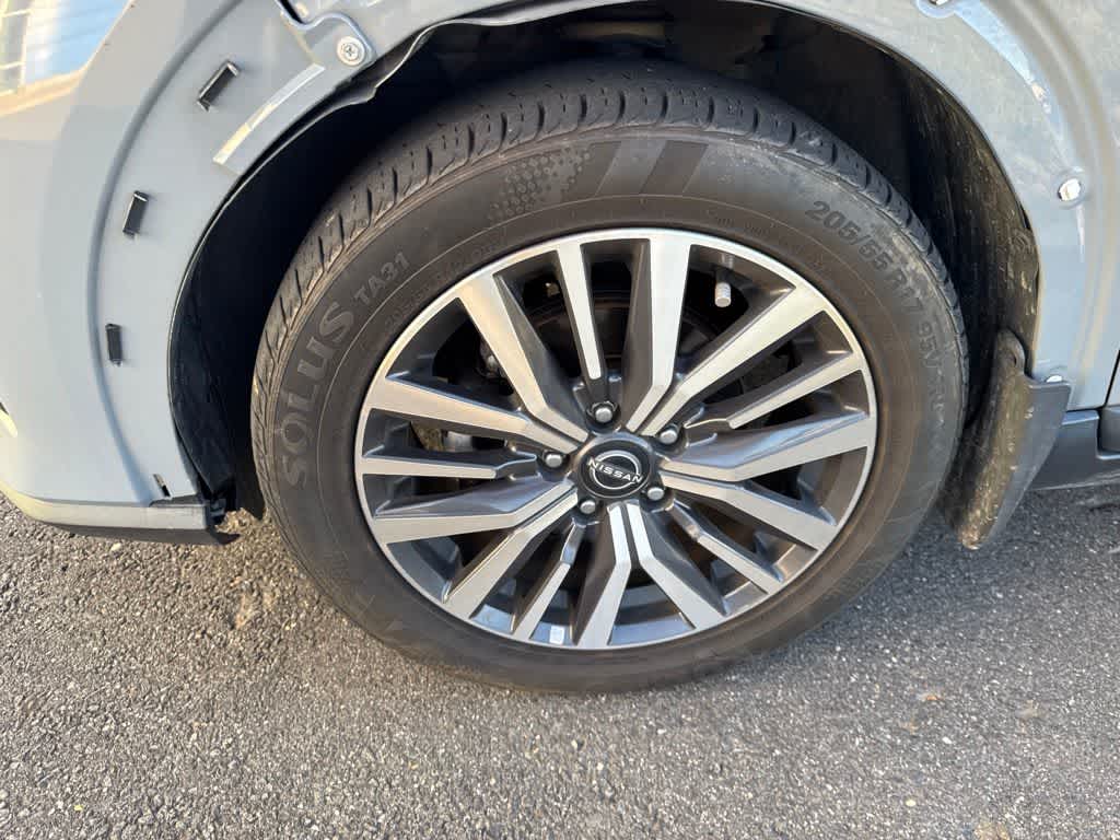 2022 Nissan Kicks SV