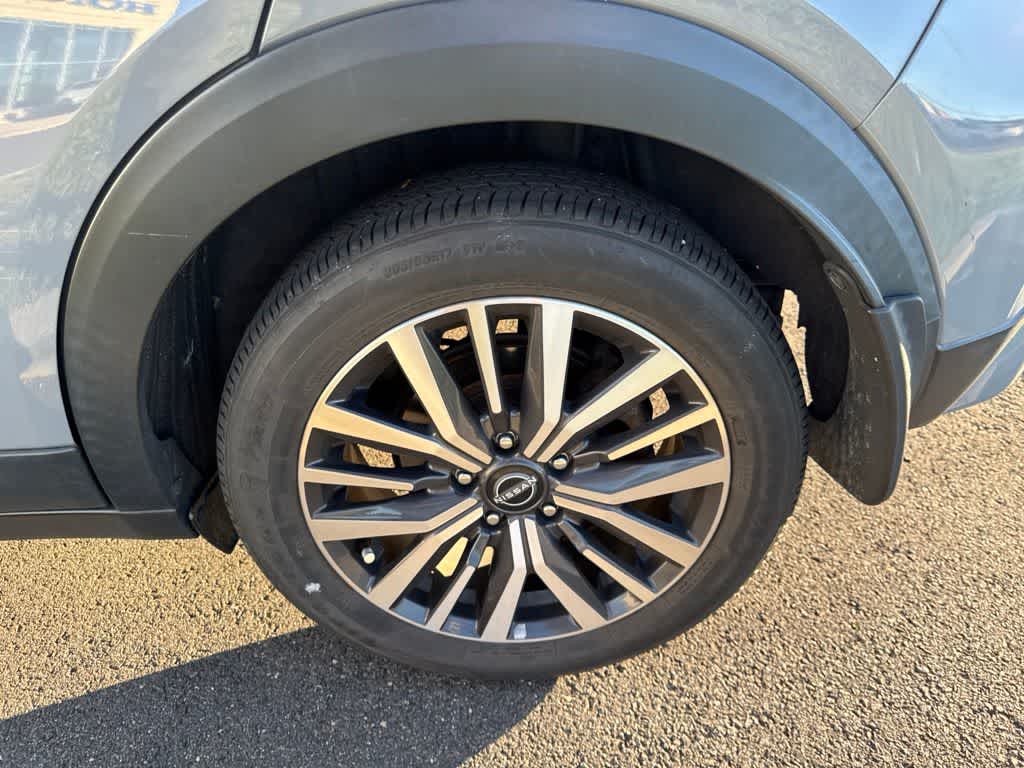 2022 Nissan Kicks SV