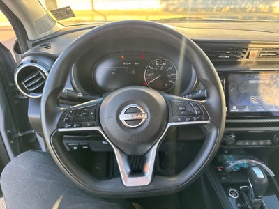 2022 Nissan Kicks SV