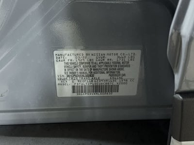 2022 Nissan Kicks SR