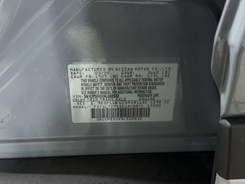 2022 Nissan Kicks SR