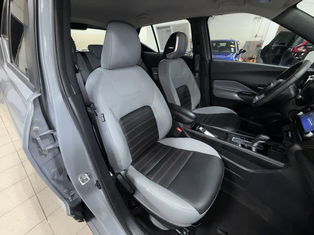 2022 Nissan Kicks SR