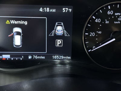 2022 Nissan Kicks SR