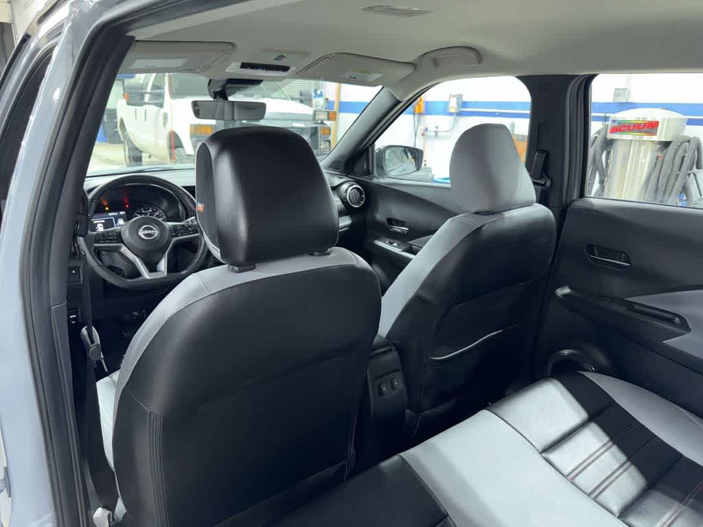 2022 Nissan Kicks SR