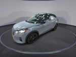 2022 Nissan Kicks SR
