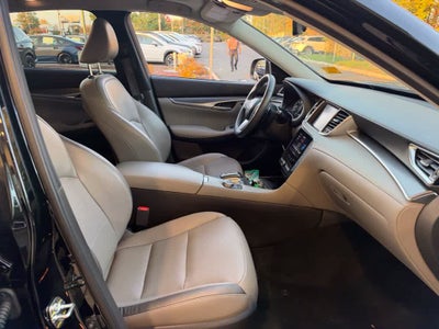 2023 INFINITI QX50 LUXE