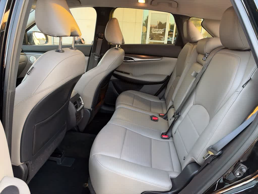 2023 INFINITI QX50 LUXE