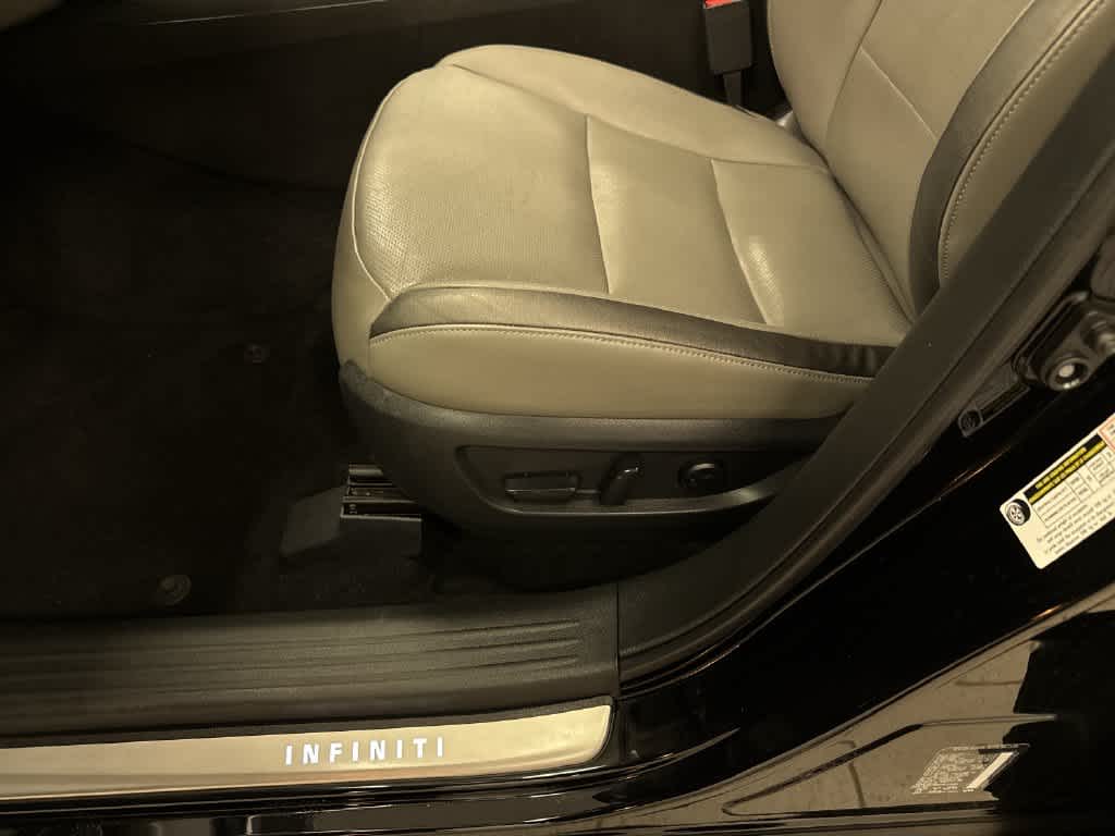 2023 INFINITI QX50 LUXE